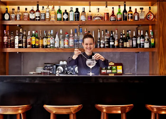 Ξενοδοχείο με διαμερίσματα Altis Prime 4*